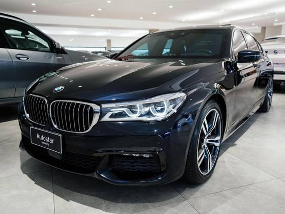 BMW 750i 4.4 M SPORT SEDAN V8 32V GASOLINA 4P AUTOMÁTICO BMW 750i 4.4 M SPORT SEDAN V8 32V GASOLINA 4P AUTOMÁTICO
